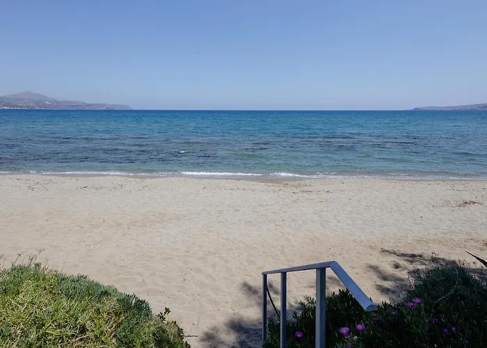 Adelphes Beachfront Apartment With Direct Connection To The Beach